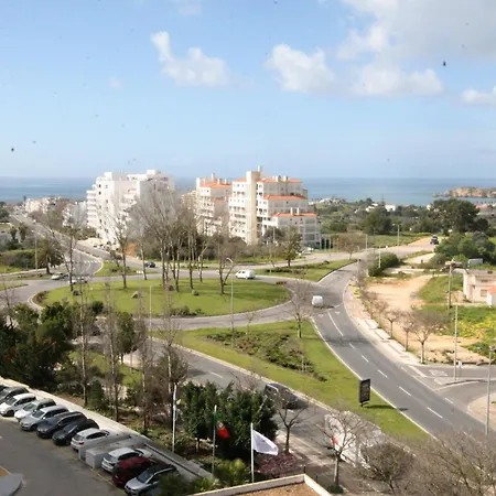 Apartment Algarve Retreat, Beautiful One Bed At Oa Portimão