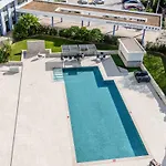 Apartment Pt Lux Collection At Oa